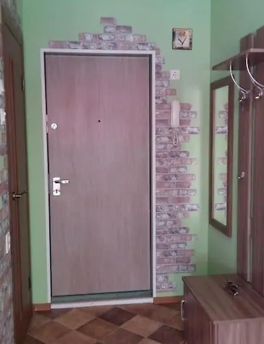 Apartment Near The Center And Airport